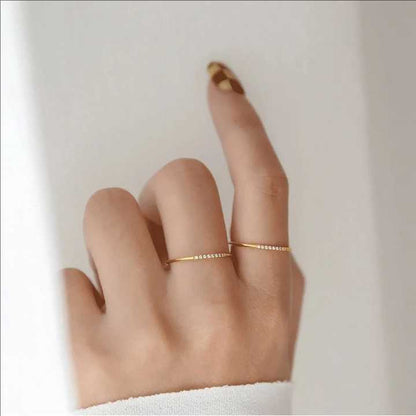 Minimal CZ Gold Ring