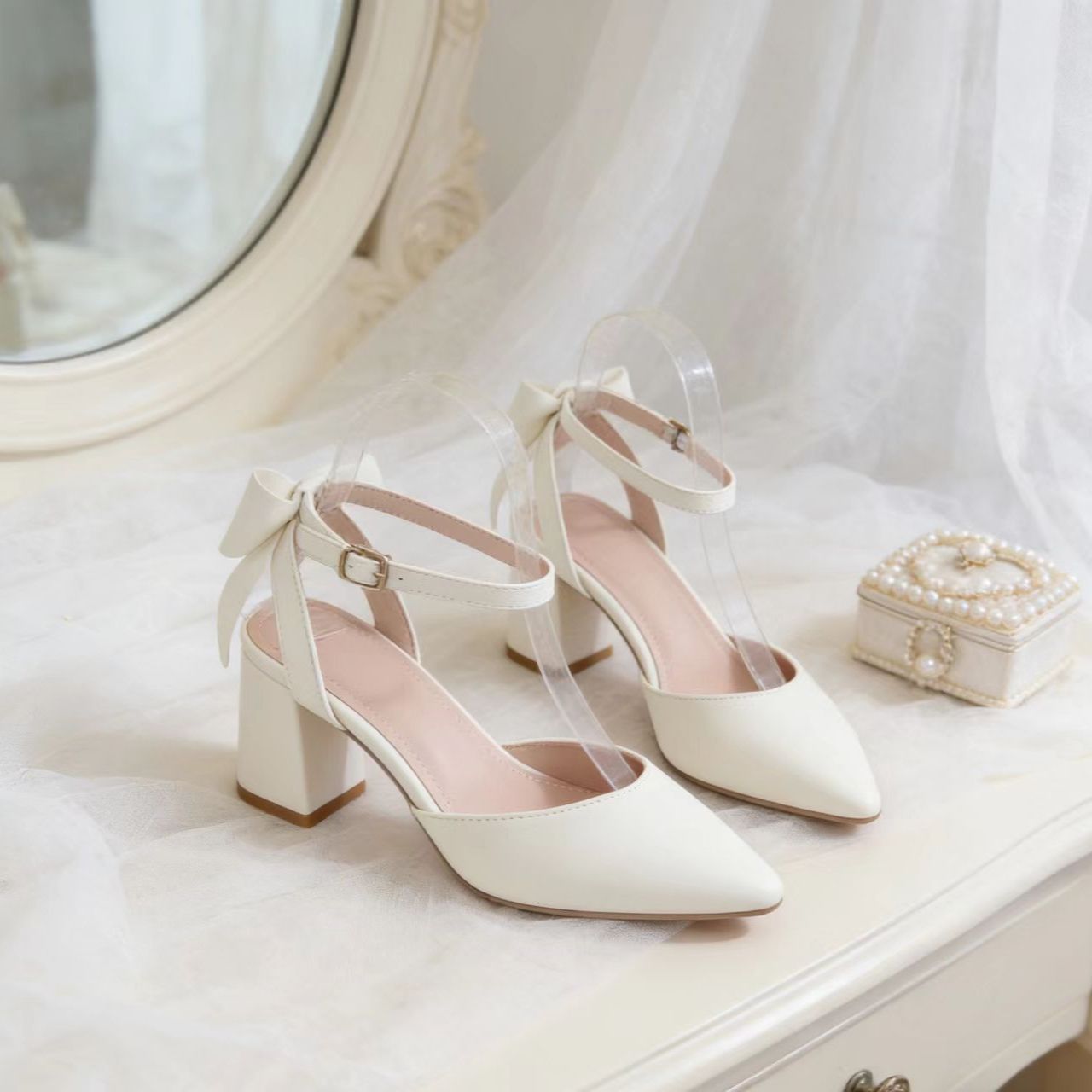 Women's off-white bow chunky heel pointed toe sandals for spring and summer eprolo